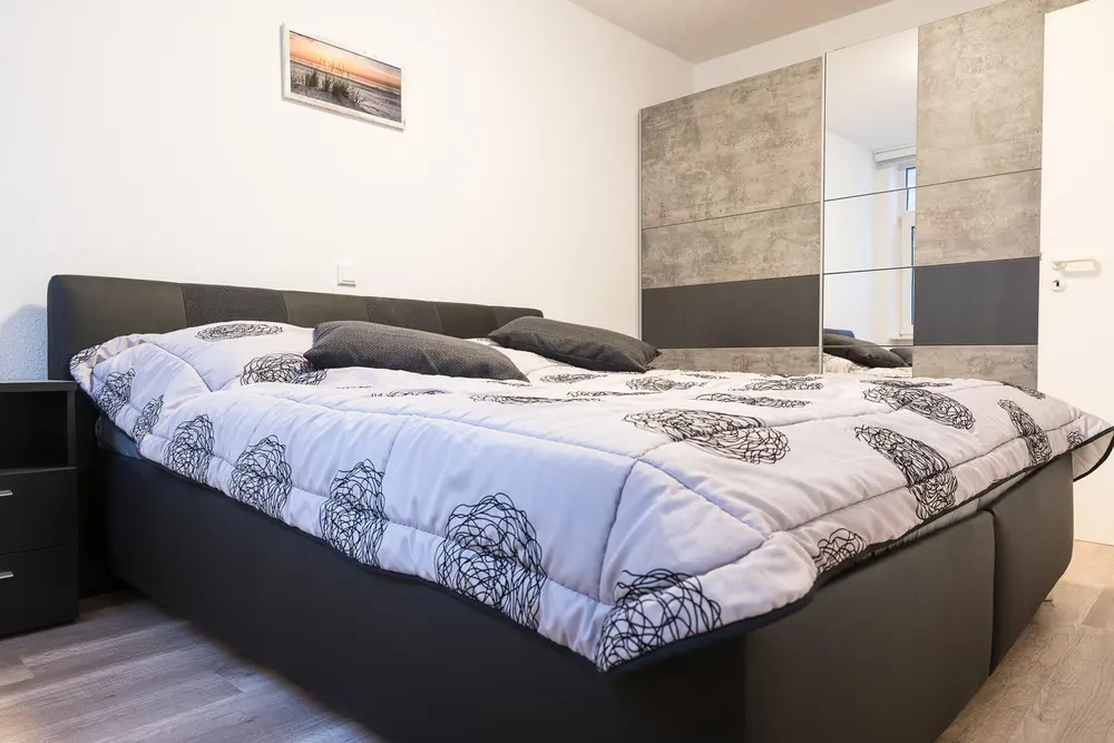 Bedroom with double bed